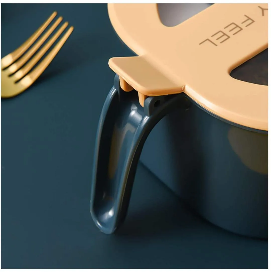 Plastic spice container – multipurpose storage for condiments-closeup