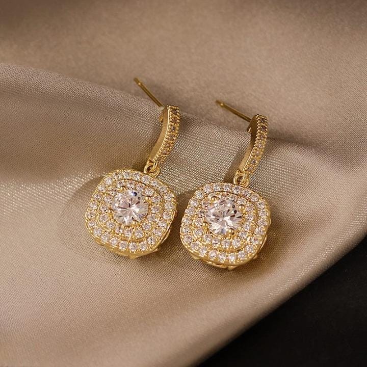 Beautiful sparkling Korean zircon earrings in golden color
