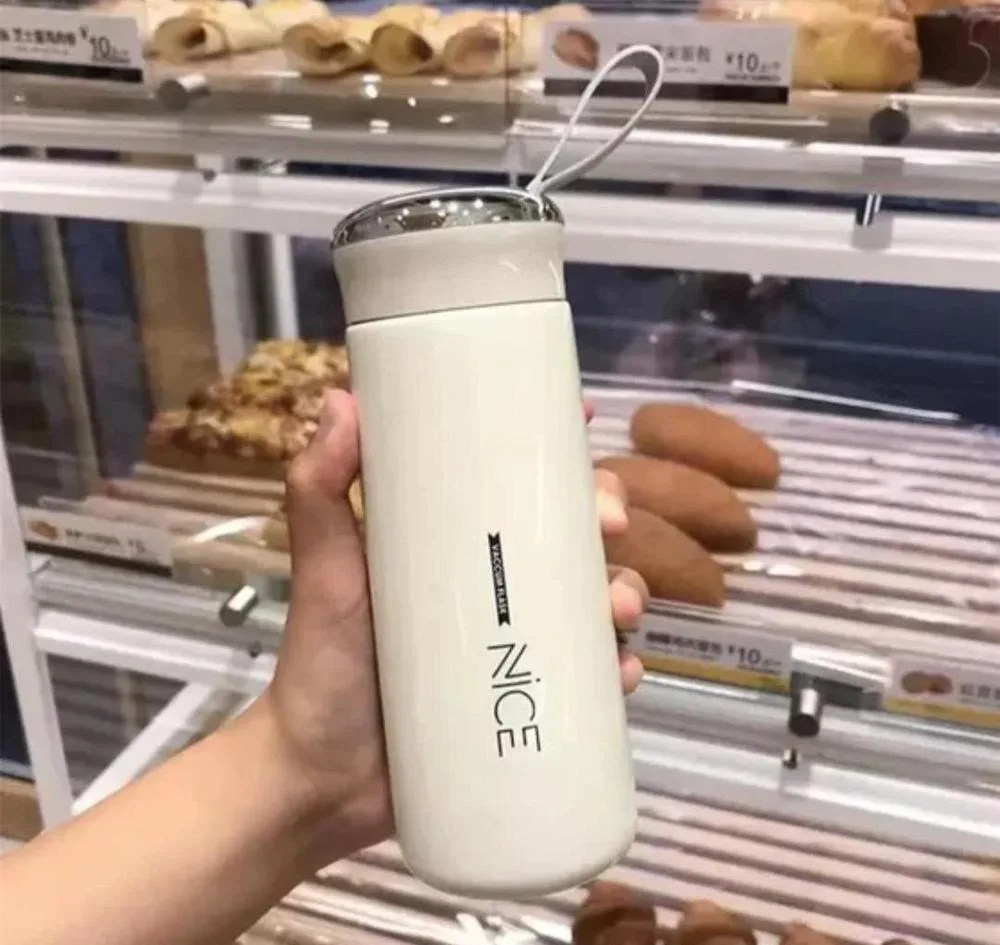 Portable water bottle – 450ml white sleek design